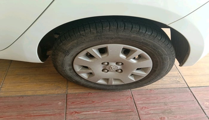 2012 Hyundai i20 MAGNA 1.4 CRDI, Diesel, Manual, 1,10,511 km, tyre