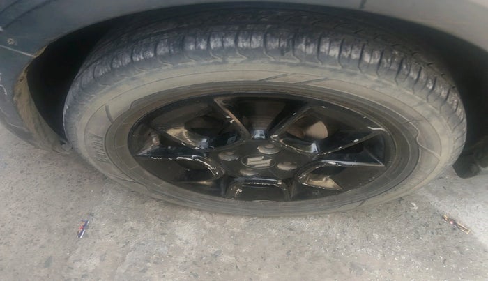 2019 Maruti IGNIS ZETA 1.2 AMT, Petrol, Automatic, 1,17,426 km, tyre