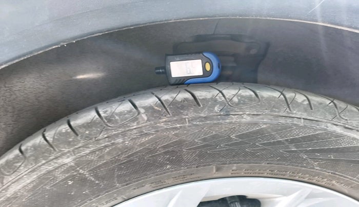 2019 Hyundai Creta E PLUS 1.4 DIESEL, Diesel, Manual, 1,12,042 km, tyre