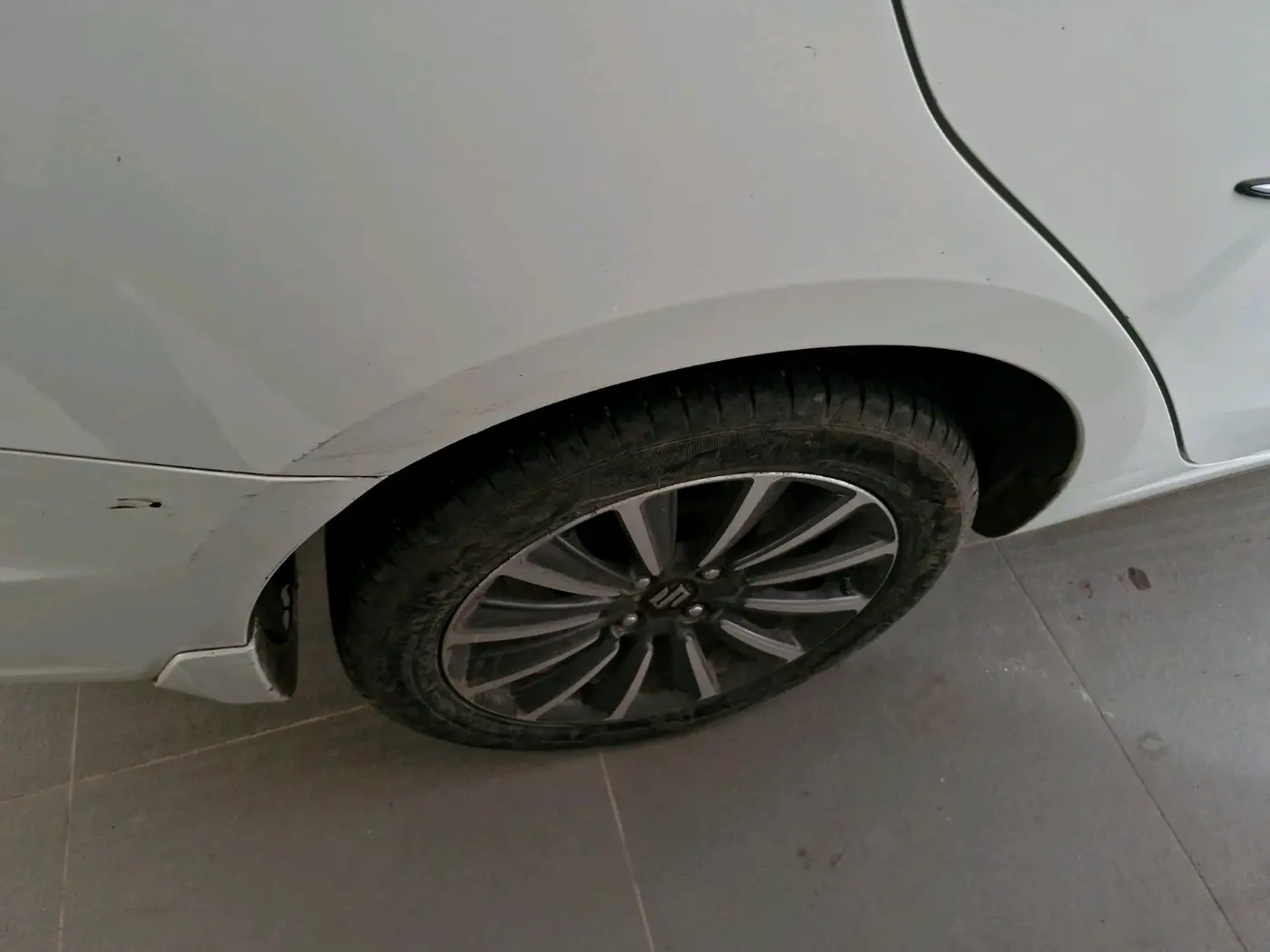 2023 Maruti Ciaz ALPHA  AT 1.5 SHVS PETROL, Petrol, Automatic, 26,652 km, tyre