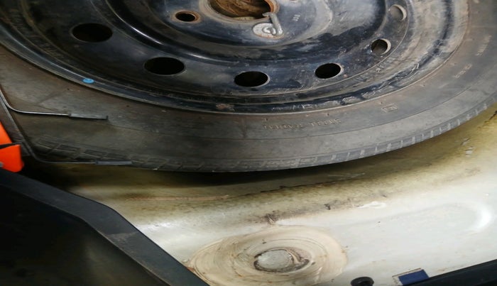 2012 Maruti Swift VDI, Diesel, Manual, 85,570 km, tyre