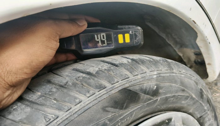 2012 Honda Brio S MT, Petrol, Manual, 50,645 km, tyre