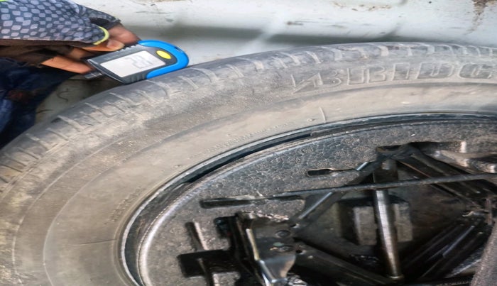 2016 Hyundai Creta SX 1.6 DIESEL, Diesel, Manual, 1,31,705 km, tyre