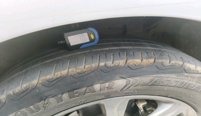 2020 Ford Ecosport TITANIUM 1.5L DIESEL, Diesel, Manual, 1,57,540 km, tyre