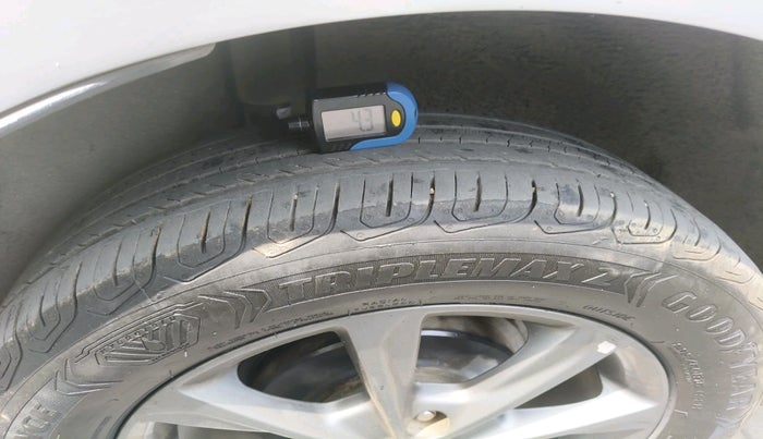 2020 Ford Ecosport TITANIUM 1.5L DIESEL, Diesel, Manual, 1,57,540 km, tyre