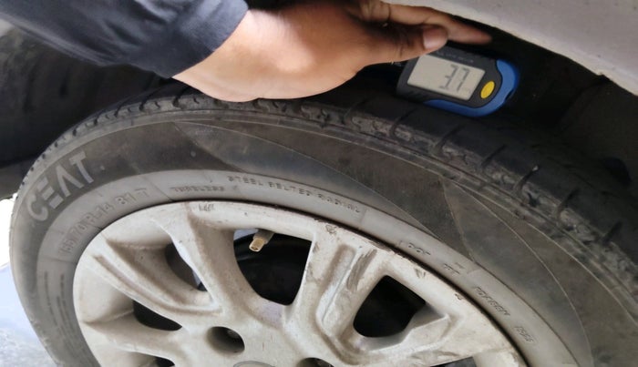 2018 Tata Tiago XZ PETROL, Petrol, Manual, 1,07,496 km, tyre