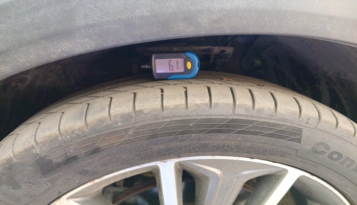 2017 Hyundai Tucson GLS 2WD AT DIESEL, Diesel, Automatic, 1,54,496 km, tyre