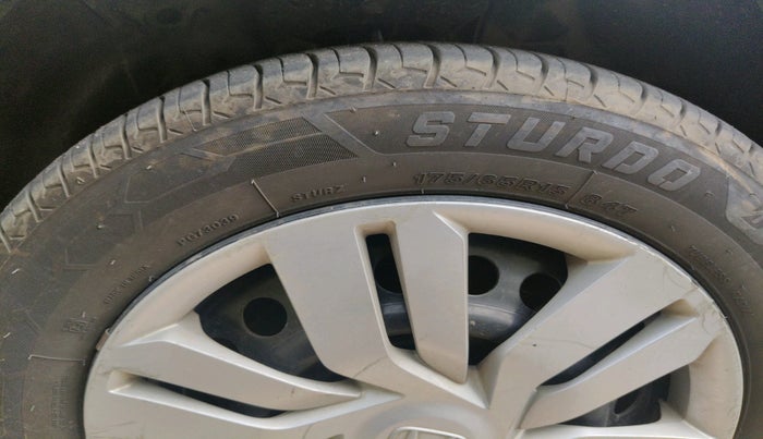 2014 Honda City 1.5L I-DTEC SV, Diesel, Manual, 80,289 km, tyre