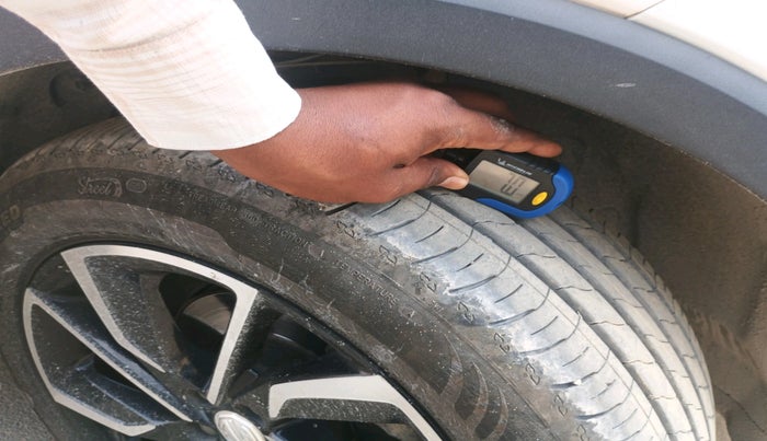 2022 MG ASTOR SMART 1.5 MT, Petrol, Manual, 82,437 km, tyre