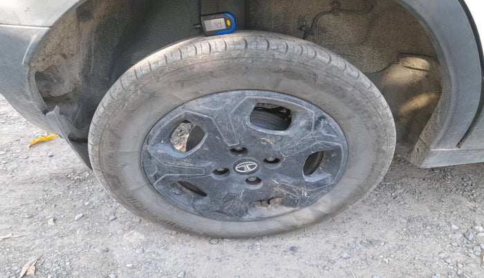 2023 Tata PUNCH ACCOMPLISHED MT CNG, CNG, Manual, 86,876 km, tyre