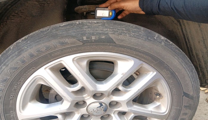 2018 Jeep Compass LIMITED 2.0 DIESEL, Diesel, Manual, 1,00,730 km, tyre