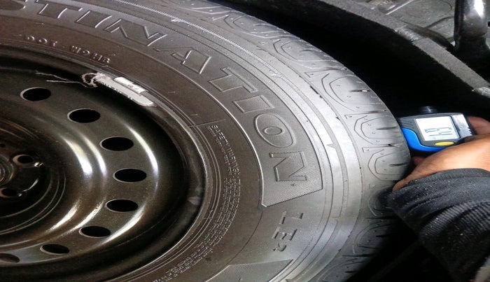 2018 Jeep Compass LIMITED 2.0 DIESEL, Diesel, Manual, 1,00,730 km, tyre