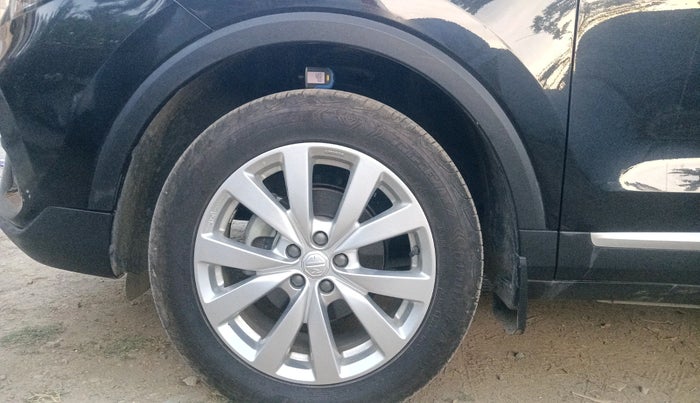 2024 MG ASTOR Select 1.5 MT (Ivory), Petrol, Manual, 13,668 km, tyre