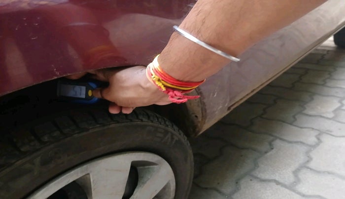 2016 Maruti Alto K10 VXI, Petrol, Manual, 84,232 km, tyre