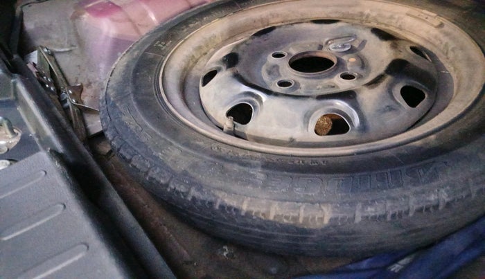 2016 Maruti Alto K10 VXI, Petrol, Manual, 84,232 km, tyre