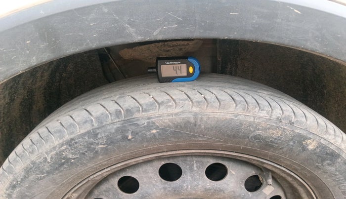 2023 Volkswagen TAIGUN COMFORTLINE 1.0 TSI MT, Petrol, Manual, 45,700 km, tyre