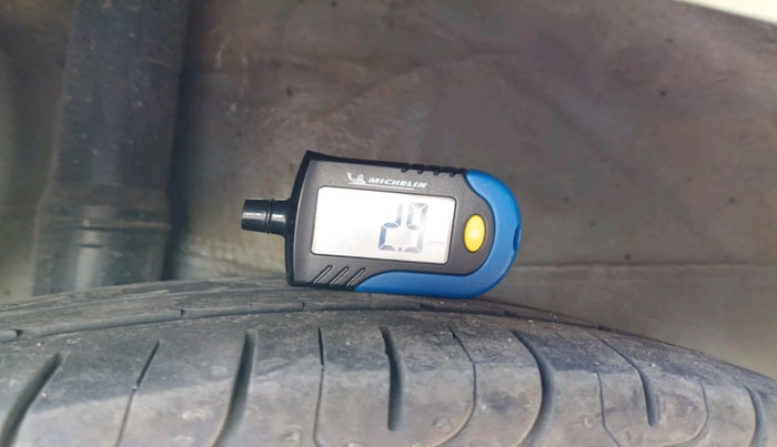 2017 Honda Jazz 1.2L I-VTEC VX, Petrol, Manual, 49,816 km, tyre