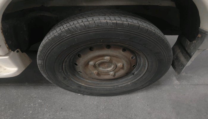 2011 Mahindra Scorpio SLE BS-III, Diesel, Manual, 1,46,430 km, tyre