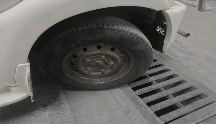 2011 Mahindra Scorpio SLE BS-III, Diesel, Manual, 1,46,430 km, tyre