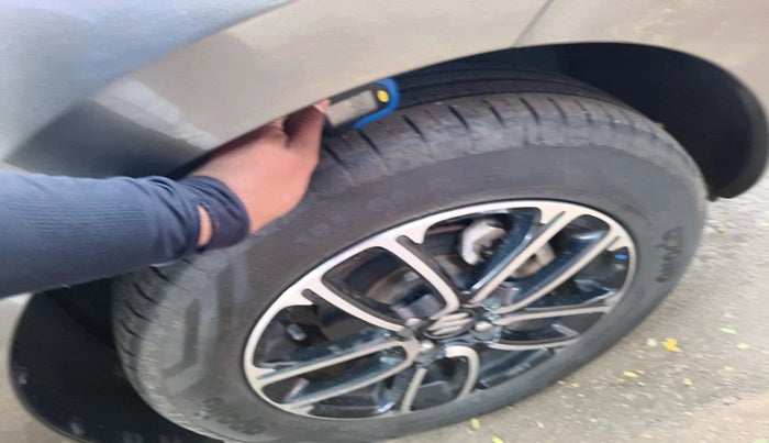 2021 Maruti Swift ZXI PLUS, Petrol, Manual, 22,137 km, tyre