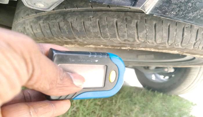 2023 MG GLOSTER BLACKSTORM 7 STR 4X4 TWIN TURBO 2.0, Diesel, Automatic, 60,520 km, tyre