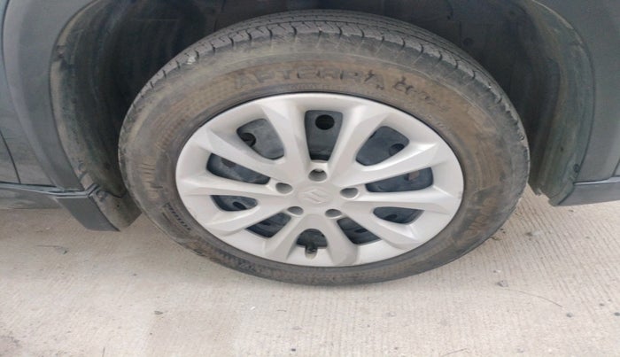 2023 Maruti Grand Vitara SIGMA SMART HYBRID, Petrol, Manual, 67,051 km, tyre