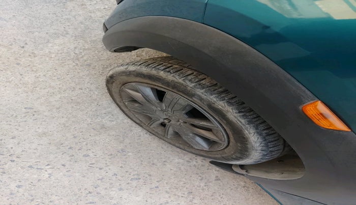 2021 Renault Kwid CLIMBER 1.0 AMT (O), Petrol, Automatic, 33,181 km, tyre