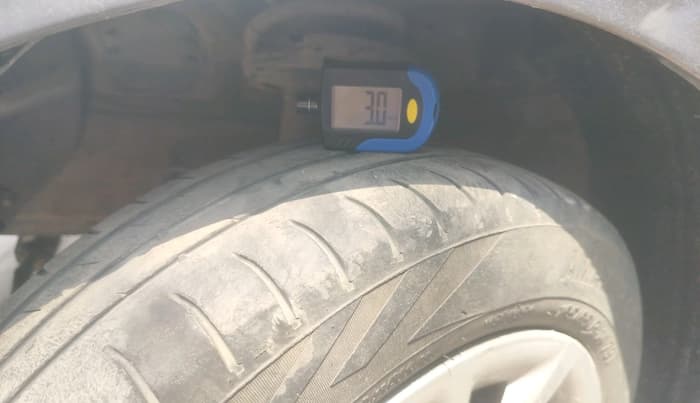 2018 Hyundai Grand i10 MAGNA 1.2 KAPPA VTVT, Petrol, Manual, 1,23,886 km, tyre