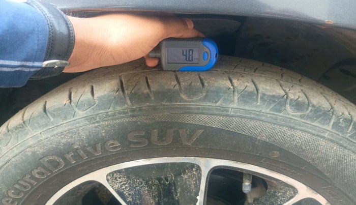 2016 Renault Duster 85 PS RXZ DIESEL, Diesel, Manual, 1,24,117 km, tyre