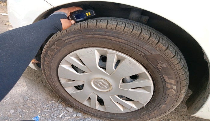 2011 Maruti Swift VDI, Diesel, Manual, 1,21,609 km, tyre