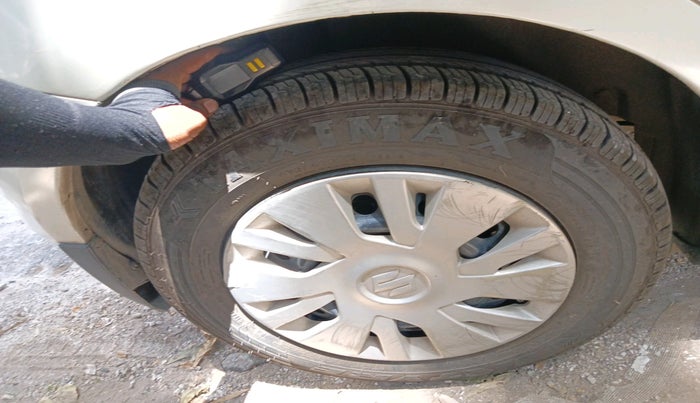 2011 Maruti Swift VDI, Diesel, Manual, 1,21,609 km, tyre