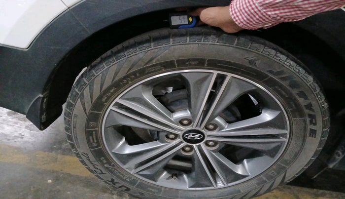 2018 Hyundai Creta SX PLUS AT 1.6 PETROL, Petrol, Automatic, 7,47,612 km, tyre