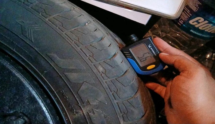 2018 Hyundai Creta SX PLUS AT 1.6 PETROL, Petrol, Automatic, 7,47,612 km, tyre