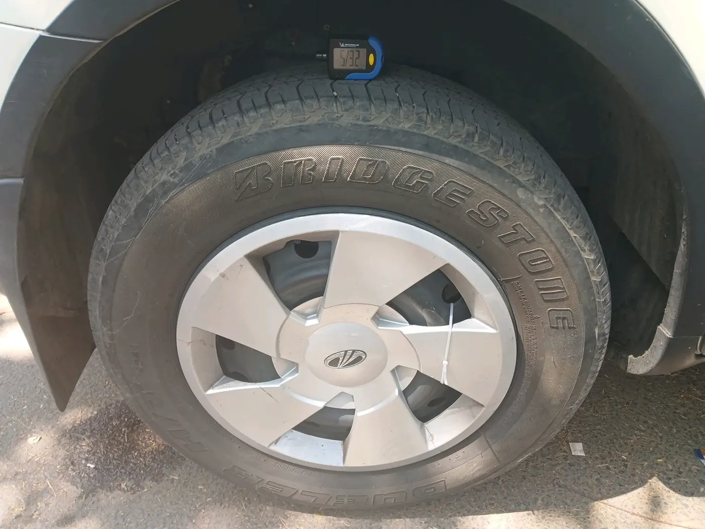 2019 Mahindra XUV500 W7, Diesel, Manual, 83,559 km, tyre