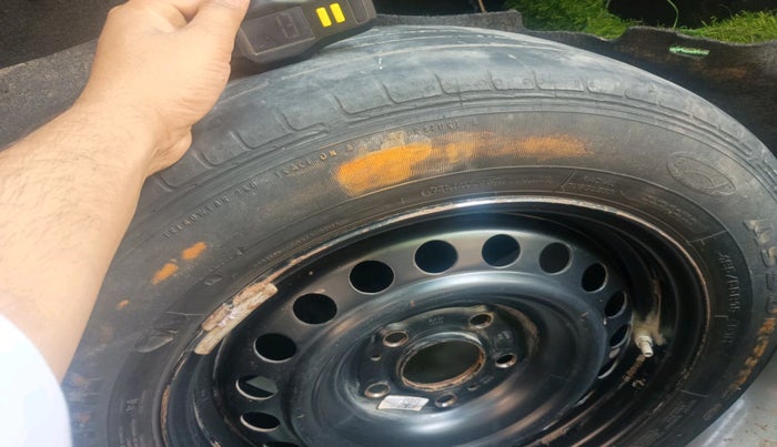 2023 Hyundai VENUE SX 1.2 PETROL, Petrol, Manual, 38,364 km, tyre