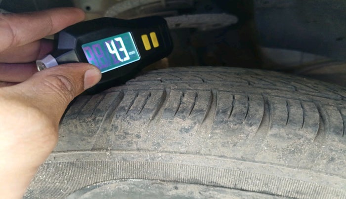 2020 Maruti Swift LXI, Petrol, Manual, 37,249 km, tyre