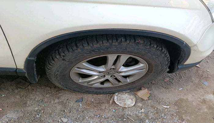 2012 Honda CRV 2.4L 2WD AT, Petrol, Automatic, 1,01,752 km, tyre