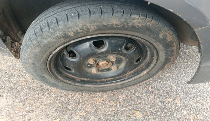 2014 Maruti Alto K10 VXI, Petrol, Manual, 1,52,926 km, tyre