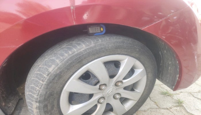 2012 Hyundai Eon MAGNA, Petrol, Manual, 57,144 km, tyre