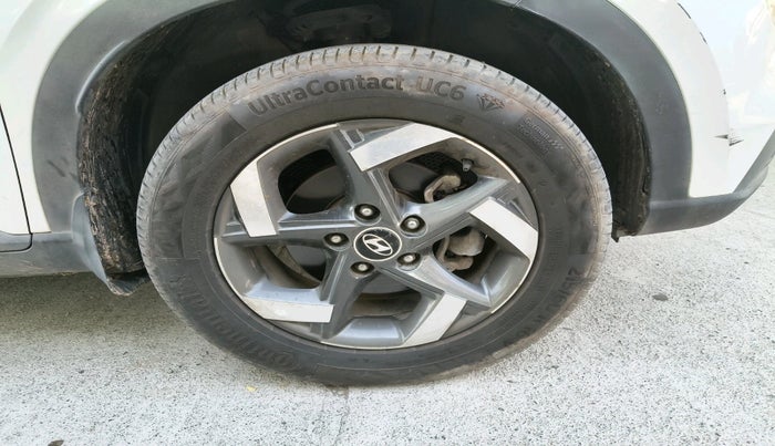 2021 Hyundai VENUE SX 1.5 CRDI, Diesel, Manual, 53,852 km, tyre