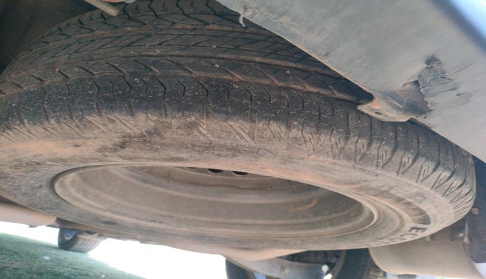 2019 Mahindra XUV500 W11, Diesel, Manual, 1,05,773 km, tyre