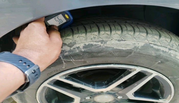 2017 Hyundai Grand i10 SPORTZ (O) 1.2 U2 CRDI, Diesel, Manual, 1,23,376 km, tyre