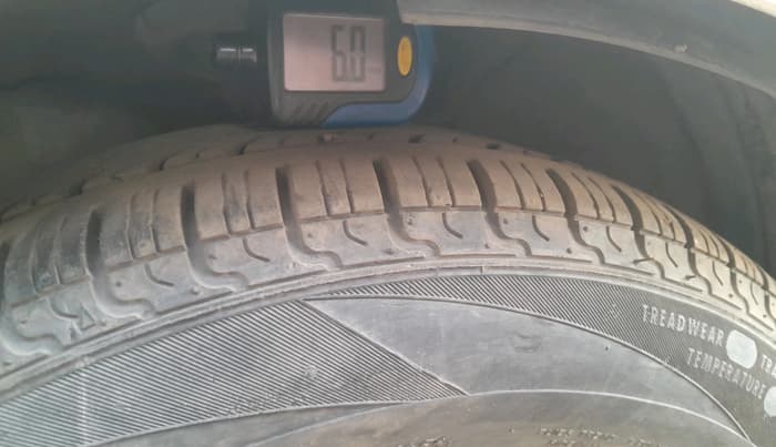 2012 Hyundai Eon MAGNA, Petrol, Manual, 91,809 km, tyre