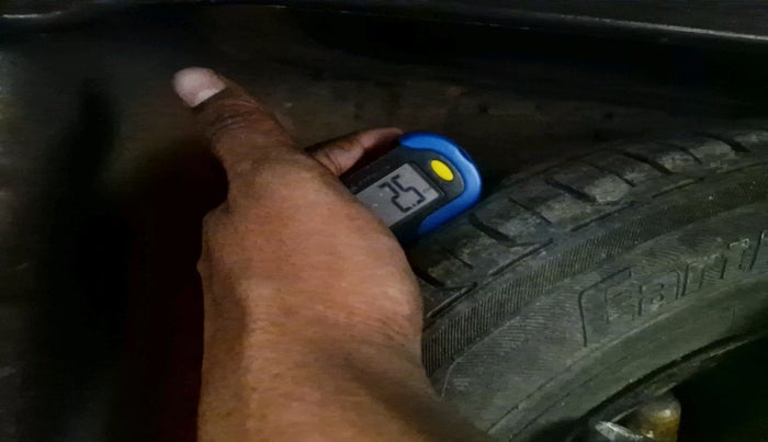 2011 Hyundai i20 ASTA 1.2, Petrol, Manual, 72,970 km, tyre