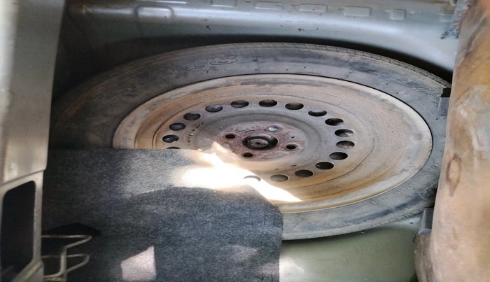 2012 Honda Brio E MT, Petrol, Manual, 61,036 km, tyre