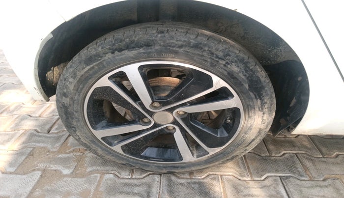 2023 Tata ALTROZ XE CNG, CNG, Manual, 85,025 km, tyre