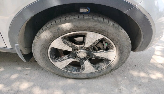 2018 Tata NEXON XM PETROL, Petrol, Manual, 70,159 km, tyre