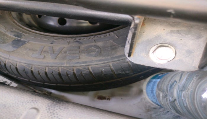 2022 Maruti Alto LXI OPT CNG, CNG, Manual, 68,127 km, tyre