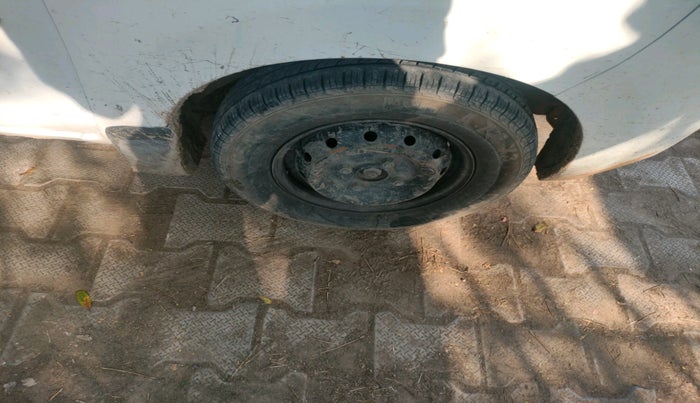 2022 Maruti Alto LXI OPT CNG, CNG, Manual, 68,127 km, tyre