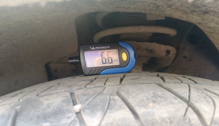 2022 KIA CARENS LUXURY 1.5 DIESEL 7 STR, Diesel, Manual, 81,477 km, tyre